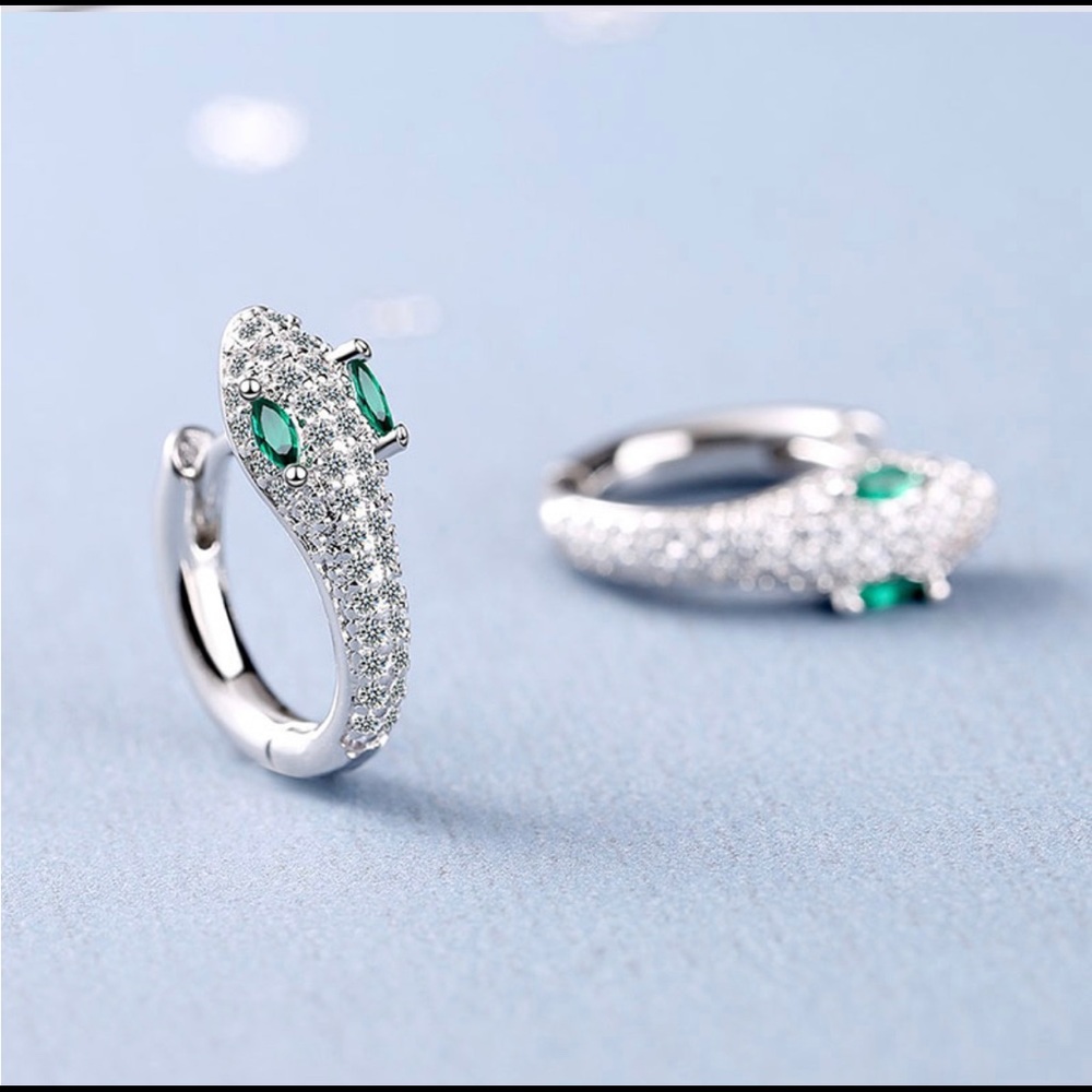 🌟HOST PICK🌟ELEGANT SPARKLING ZIRCON SNAKE 925 STERLING SILVER STUD EARRINGS - Picture 5 of 11